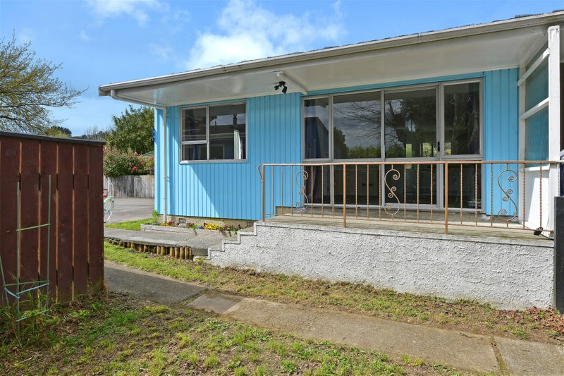 7/10 Mangaroa Hill Road, Maoribank, Upper Hutt - Carousel 1