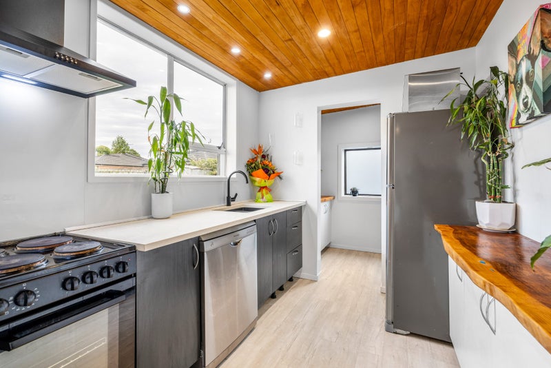 15 Donegal Street, Belfast, Christchurch - Carousel 2