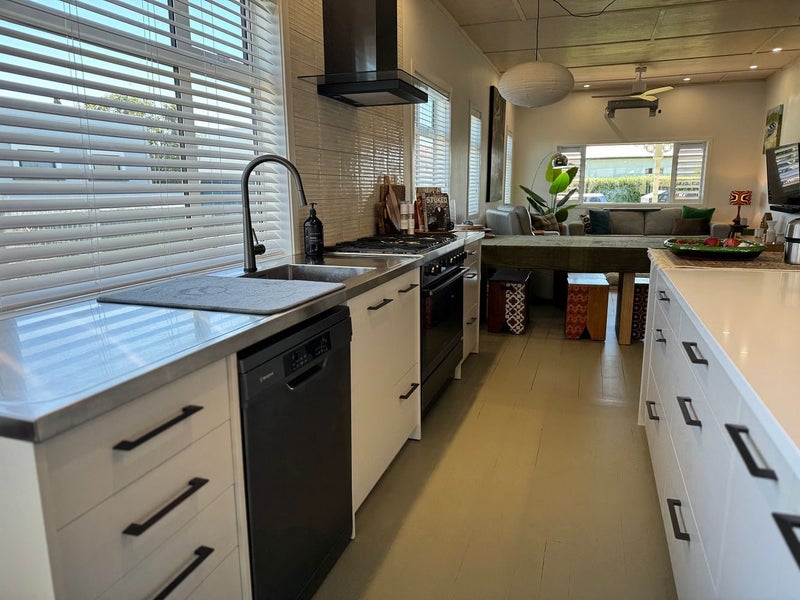 5 Burness Road, Greenmeadows, Napier - Carousel 2
