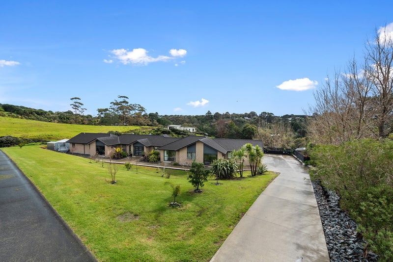 16A Roberts Road, Matakatia, Whangaparaoa - Carousel 1