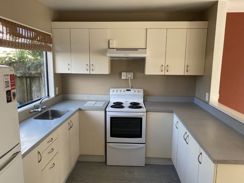 2/31 Mcbain Grove, Avalon, Lower Hutt - Carousel 2