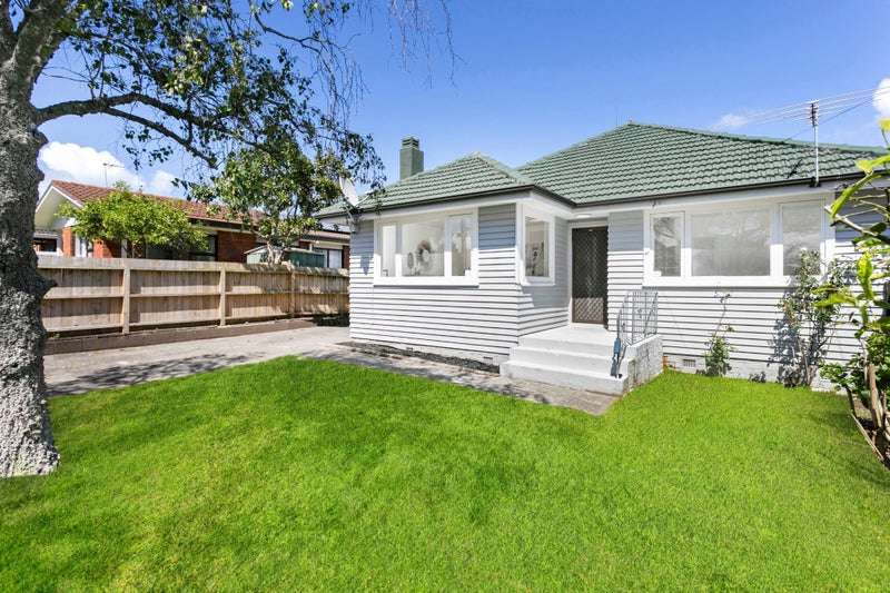 429 Blockhouse Bay Road, Blockhouse Bay, Auckland - Carousel 1