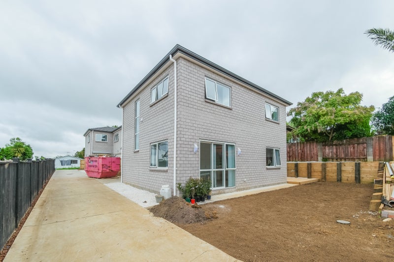 70A Elliot Street, Howick, Auckland - Carousel 1