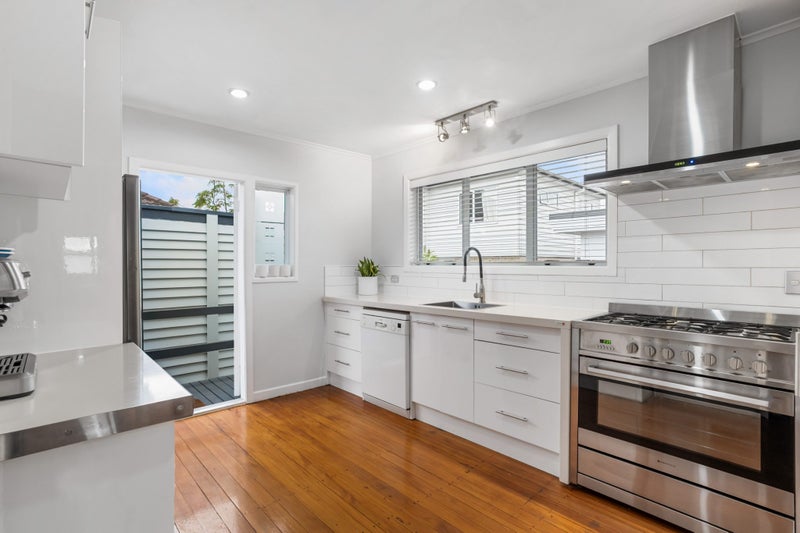 1/44 Millen Avenue, Pakuranga, Auckland - Carousel 2