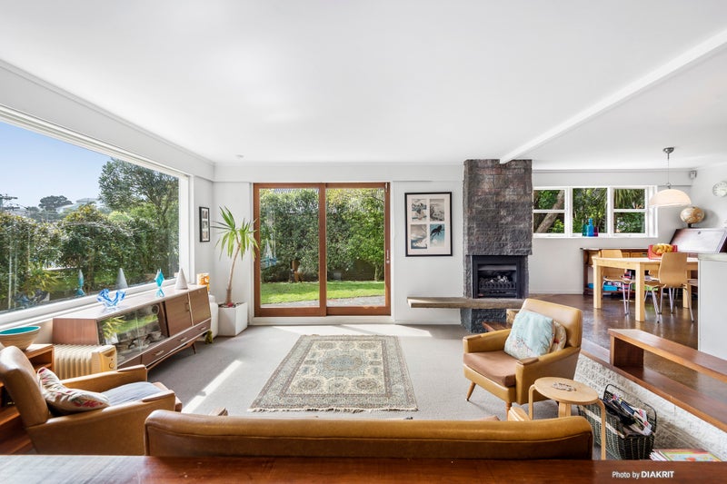 4 Pembroke Road, Northland, Wellington - Carousel 2