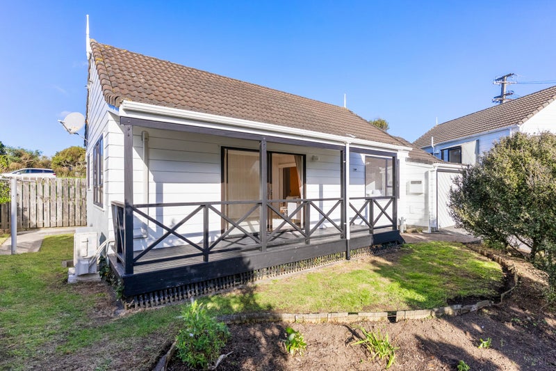 107 Beazley Avenue, Paparangi, Wellington - Carousel 15