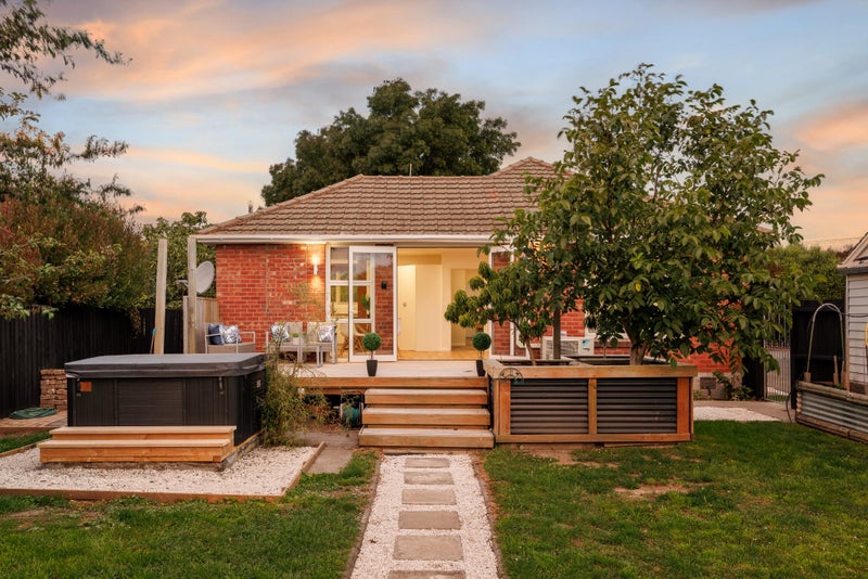 12 De Havilland Street, Hornby, Christchurch - Carousel 1