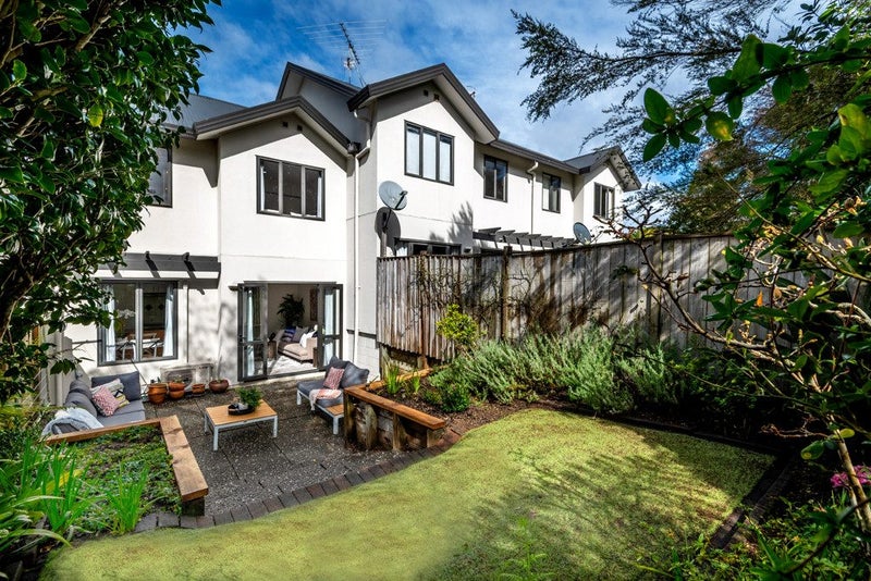 31/17 Georgia Terrace, Albany, Auckland - Carousel 1