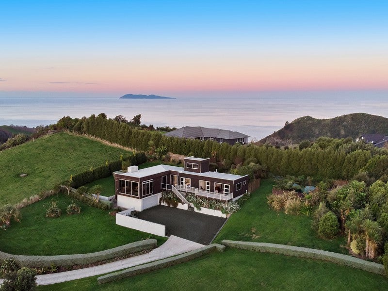 10 Poets Corner Road, Waihi, Waihi - Carousel 1
