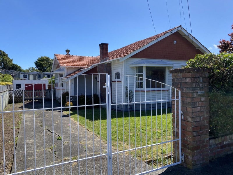 34 Boulcott Street, Boulcott, Lower Hutt - Carousel 1