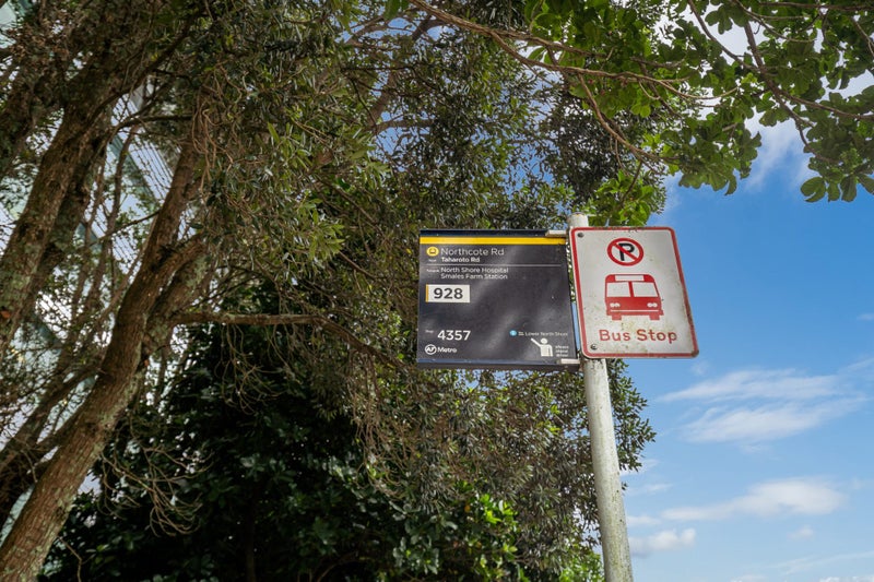 202/165 Lake Road, Northcote, Auckland - Carousel 30