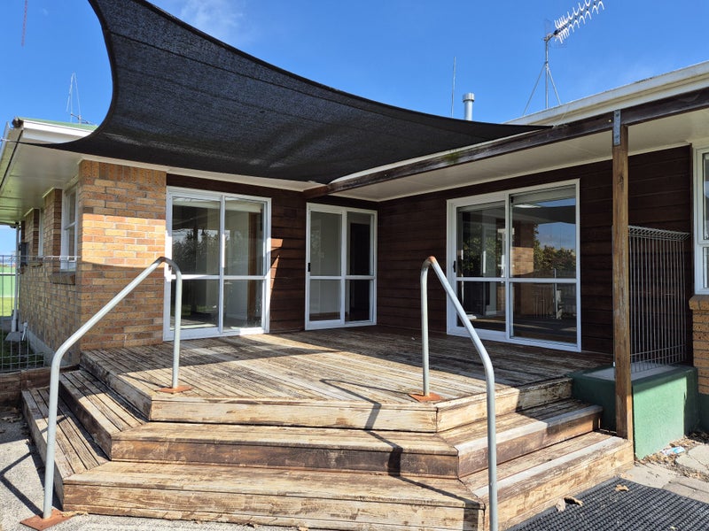 49 Collins Road, Melville, Hamilton - Carousel 2