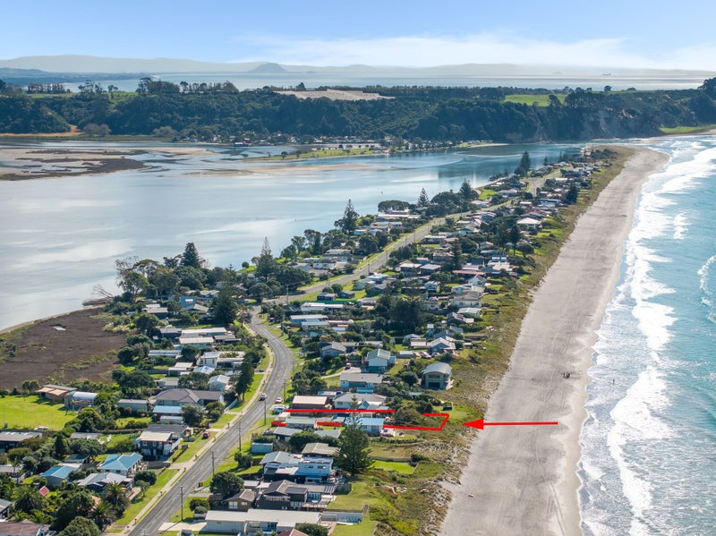 563 Pukehina Parade, Te Puke - Carousel 1