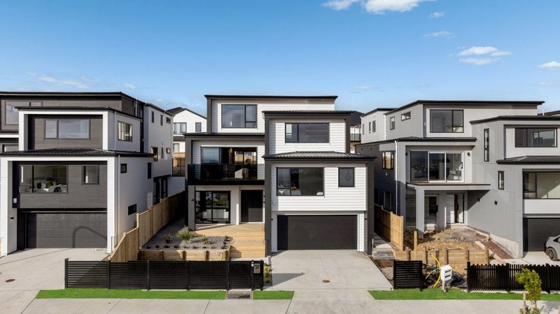 10 Mill Hill Close, Flat Bush, Auckland - Carousel 50