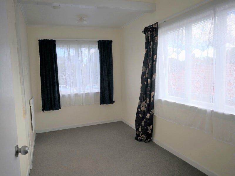 51 Rawhiti Road, One Tree Hill, Auckland - Carousel 1