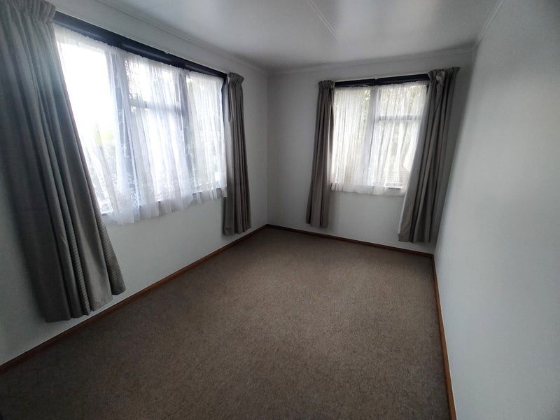 35 Moheke Avenue, Roslyn, Palmerston North - Carousel 1