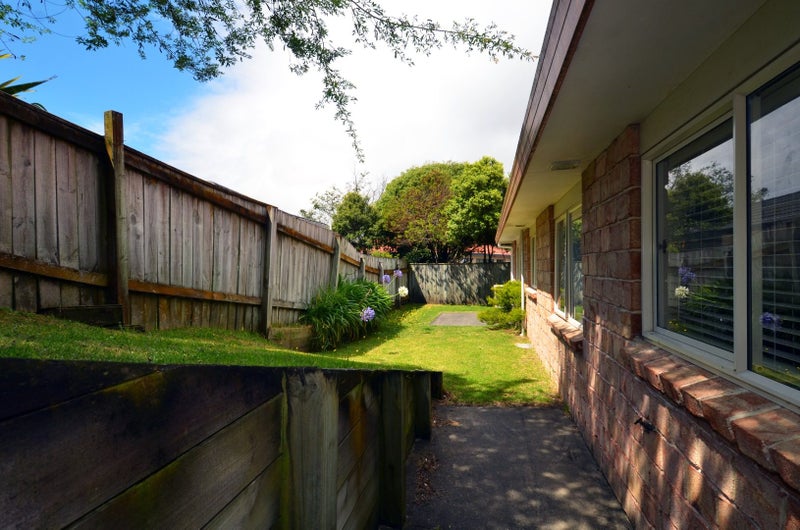 14 Lorna Irene Drive, Raumati South, Paraparaumu - Carousel 12