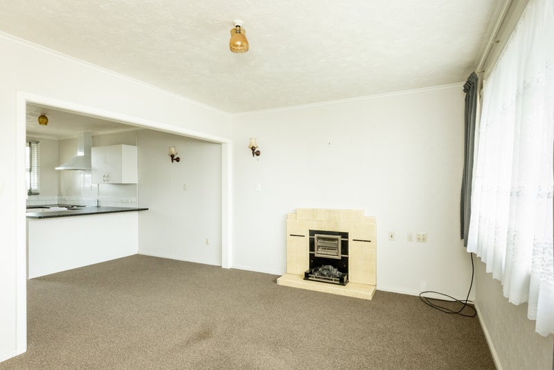 3/407 Avenue Road West, Hastings - Carousel 2