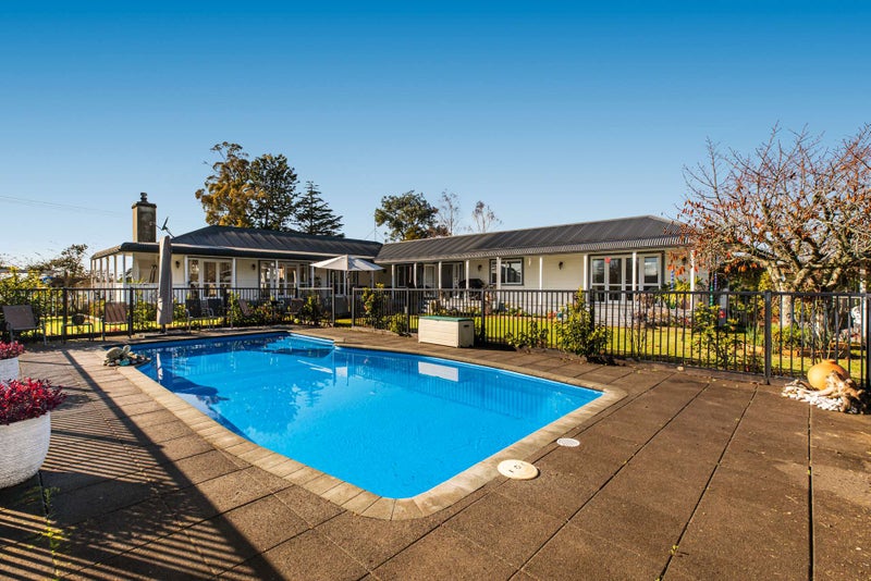 133A Burnside Road, Ardmore, Papakura - Carousel 1