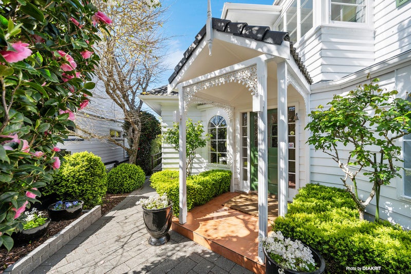 4 Bristow Place, Karori, Wellington - Carousel 2