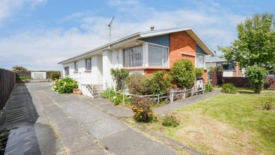 15 Nevis Crescent, Grasmere, Invercargill - Carousel 1