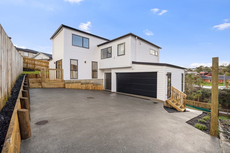 2 Mara Waina Place, Swanson, Auckland - Carousel 1