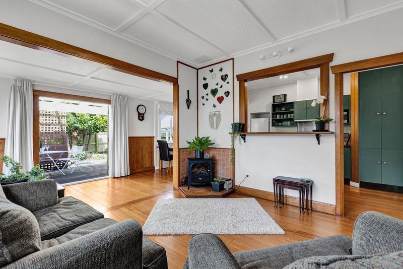 8 Struan Avenue, Lower Vogeltown, New Plymouth - Carousel 1