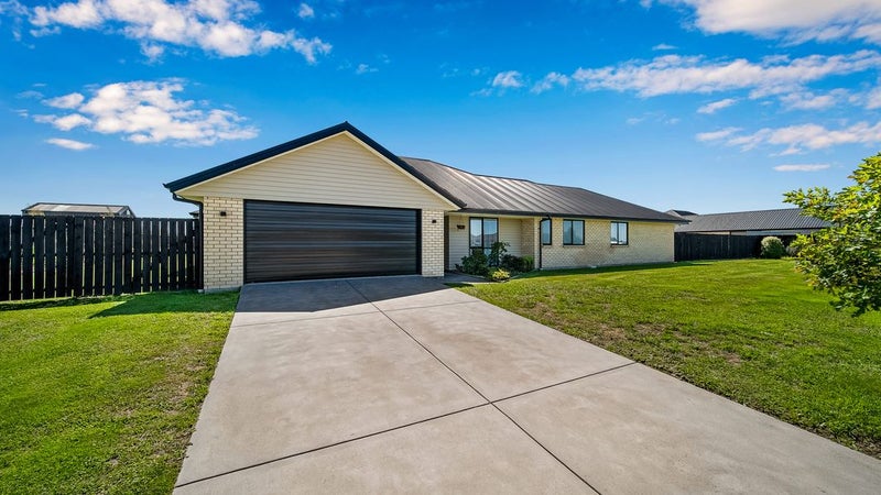 70 Kingsdowne Drive, West Melton, West Melton - Carousel 1