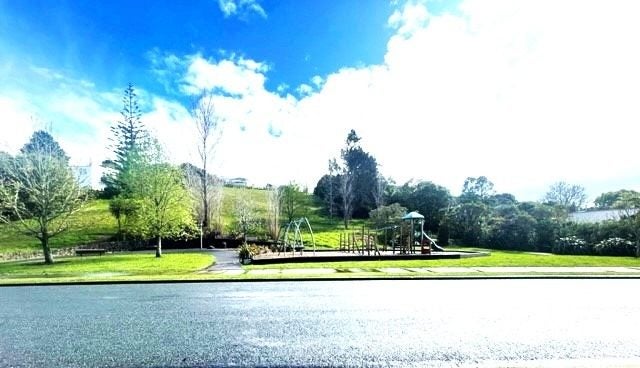 48 Topliss Drive, Northcross, Auckland - Carousel 13