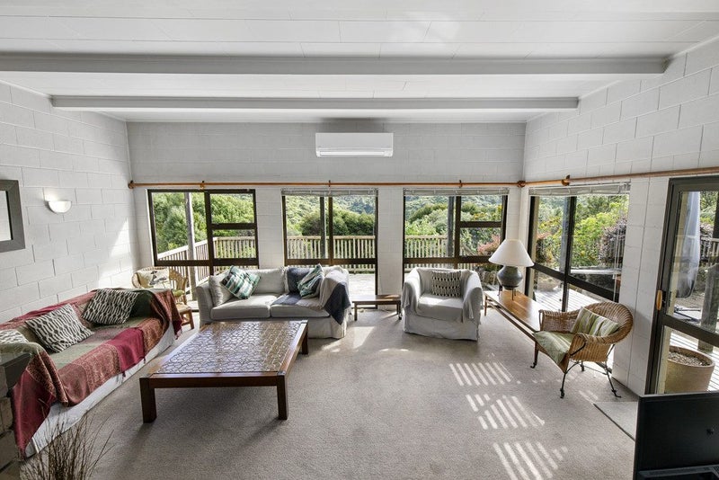 87 Major Drive, Kelson, Lower Hutt - Carousel 2