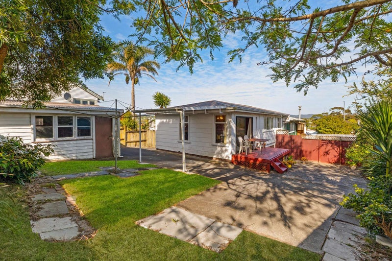 2/22 Captain Scott Road, Glen Eden, Auckland - Carousel 2