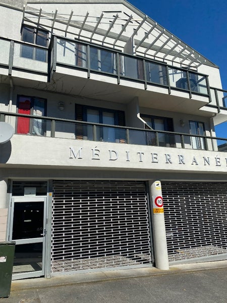 2A/10 Crummer Road, Grey Lynn, Auckland - Carousel 1