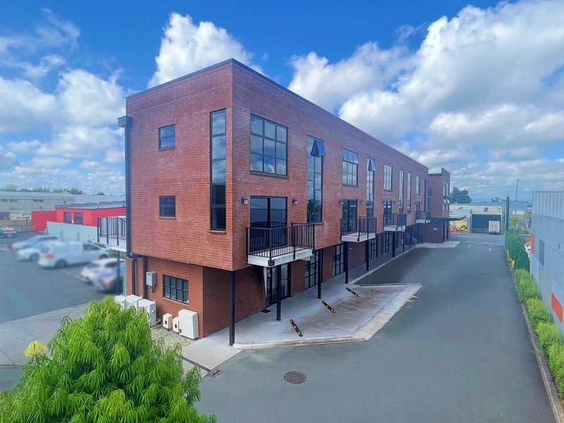110/2 Village Quarter Lane, Frankton, Hamilton - Carousel 2