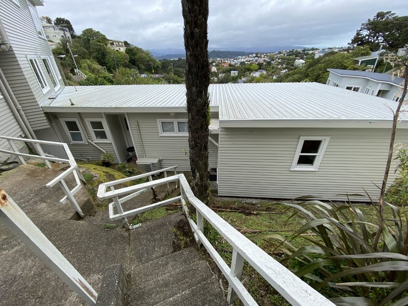 2B Garden Road, Northland, Wellington - Carousel 2