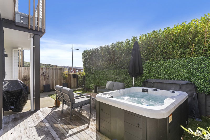 11 Timu Road, Long Bay, Auckland - Carousel 2