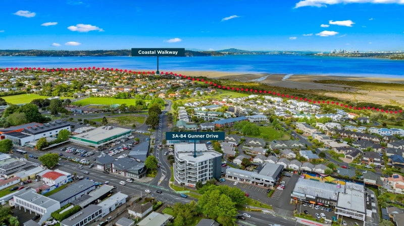 3A/84 Gunner Drive, Te Atatu Peninsula, Auckland - Carousel 2