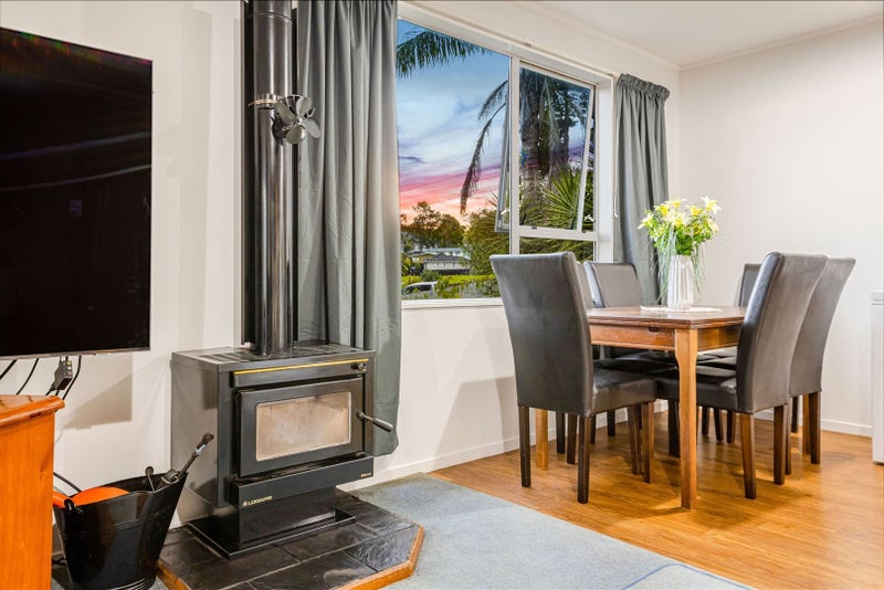74 Keegan Drive, Massey, Auckland - Carousel 2