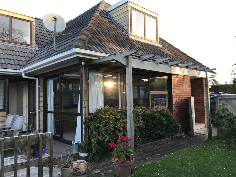 2/54 Dominion Street, Takapuna, Auckland - Carousel 1