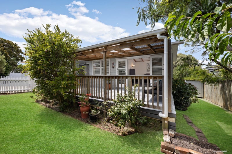 5 Emerson Street, St Heliers, Auckland - Carousel 1