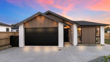 7 Puruatanga Road, Wainui, Silverdale - Carousel 1