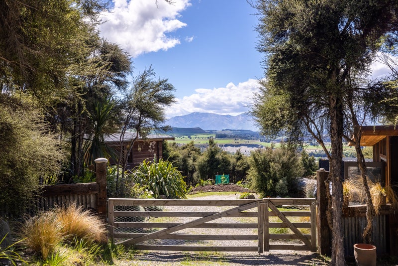 68 Kanuka Rise, Albert Town, Wanaka - Carousel 2