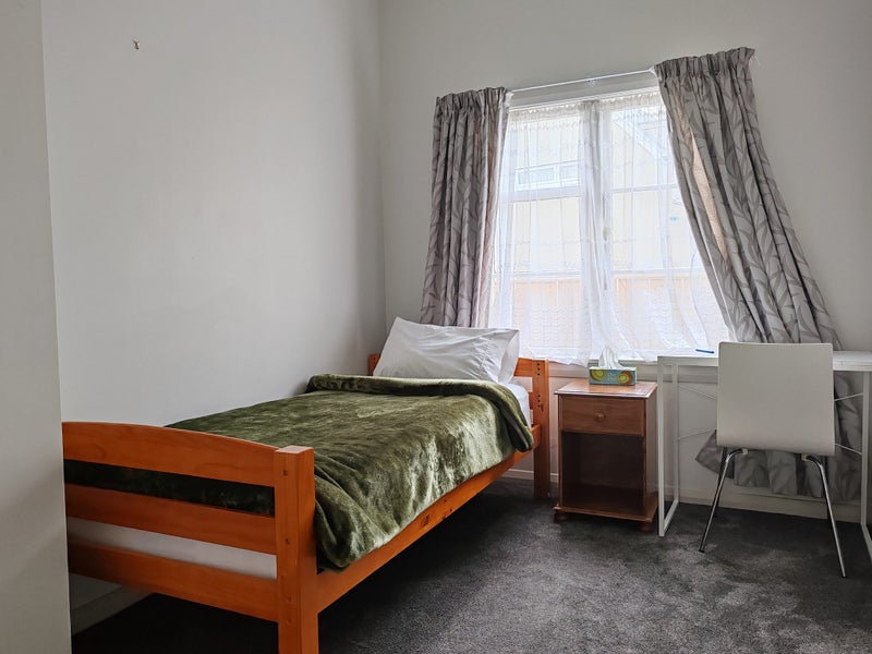 124 Randwick Road, Moera, Lower Hutt - Carousel 13