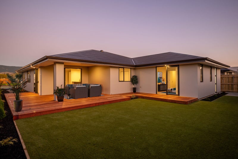 34 Carmine Crescent, Appleby, Richmond - Carousel 2