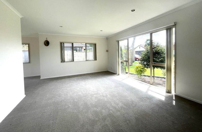 22 Lilybank Crescent, East Tamaki, Auckland - Carousel 2