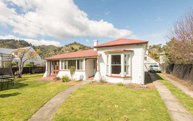 382 Hardy Street East, Maitai, Nelson - Carousel 1