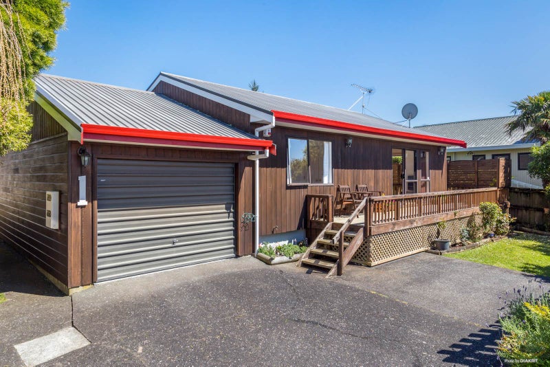 1/14 Brixton Road, Manly, Whangaparaoa - Carousel 1