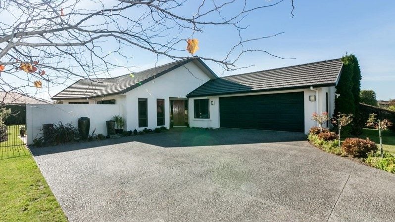 17 Merlot Drive, Greenmeadows, Napier - Carousel 1