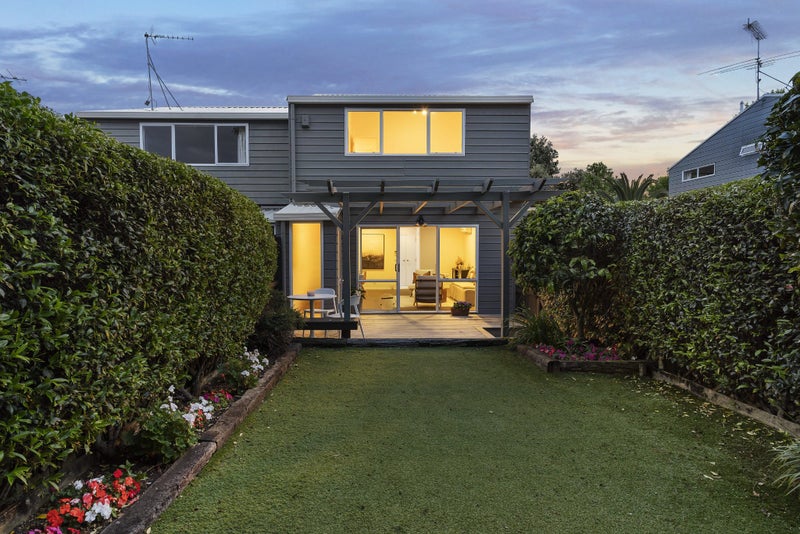 11I Arthur Street, Ellerslie, Auckland - Carousel 1