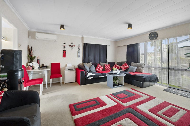 2/10 Birdwood Avenue, Moturoa, New Plymouth - Carousel 2