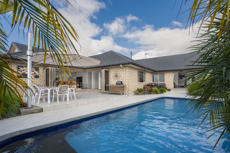 22 Garvan Glen, Pyes Pa, Tauranga - Carousel 1